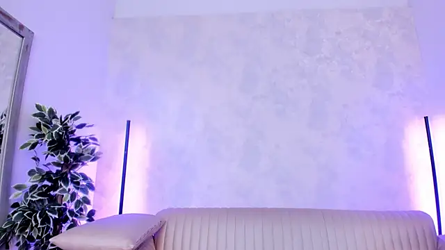 AnnaTylor online show from 06-19-26, 04:06
