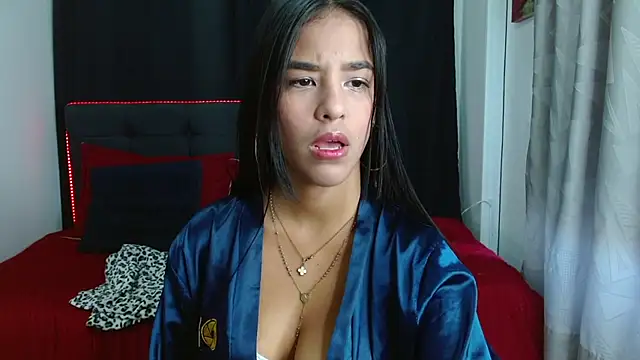 alexandraclaire9 online show from 11-12-25, 01:00