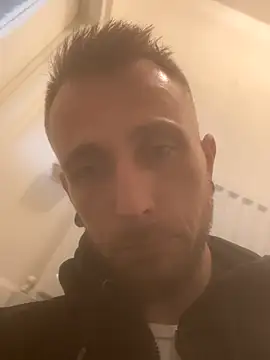 Tom32NB online show from 11-09-25, 01:53