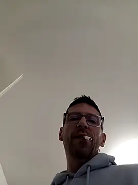 Snapshot of Olifesse chatting on 11-07-25, 09:59 Olifesse online show from 11-07-25, 09:59