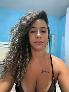Snapshot of vivianeleoa chatting on 06-30-26, 02:01 vivianeleoa online show from 06-30-26, 02:01