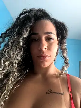 Snapshot of vivianeleoa chatting on 07-29-26, 05:11 vivianeleoa online show from 07-29-26, 05:11