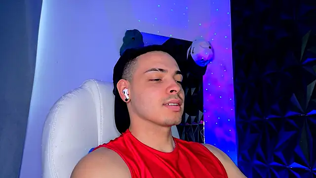 Maxwell Dupont online show from 01-12-26, 08:47