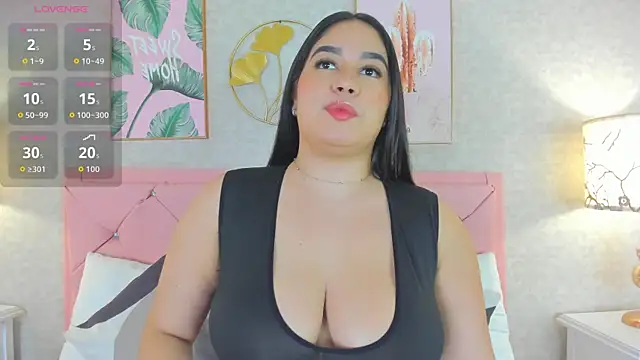 Snapshot of cristal_kane chatting on 07-06-26, 07:05 cristal kane online show from 07-06-26, 07:05