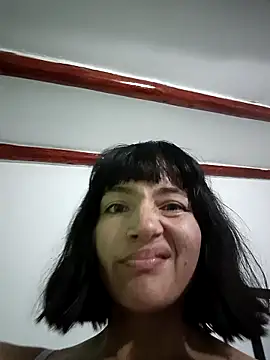 Snapshot of Luna_juicy chatting on 11-20-25, 10:09 Luna juicy online show from 11-20-25, 10:09