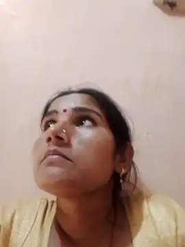 Snapshot of Seema_ji12 chatting on 03-05-26, 05:47 Seema ji12 online show from 03-05-26, 05:47