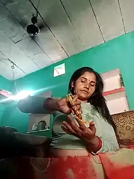 Snapshot of Seema_ji12 chatting on 03-16-26, 07:56 Seema ji12 online show from 03-16-26, 07:56