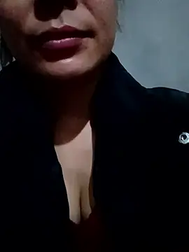 Lyla john online show from 01-14-26, 05:13