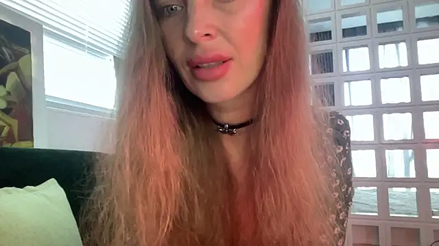 Snapshot of sour_sugar chatting on 11-17-25, 02:28 sour sugar online show from 11-17-25, 02:28