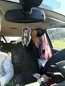 Snapshot of MickNanaa chatting on 11-27-25, 10:17 MickNanaa online show from 11-27-25, 10:17