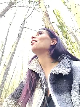 Snapshot of MickNanaa chatting on 12-18-25, 02:45 MickNanaa online show from 12-18-25, 02:45