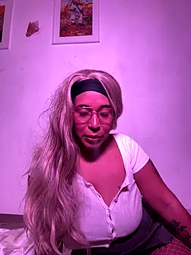 CaneliitaBlaze online show from 11-10-25, 09:58