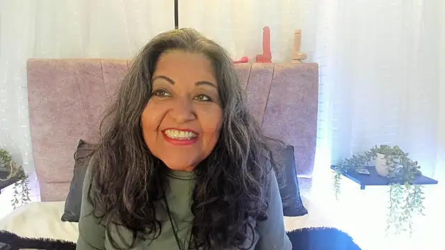 Snapshot of Victoriaa_Anderson chatting on 04-03-26, 01:31 Victoriaa Anderson online show from 04-03-26, 01:31