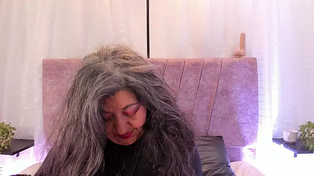 Snapshot of Victoriaa_Anderson chatting on 04-10-26, 01:27 Victoriaa Anderson online show from 04-10-26, 01:27