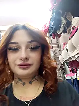 Snapshot of Ema_goddess chatting on 04-08-26, 05:13 Ema goddess online show from 04-08-26, 05:13