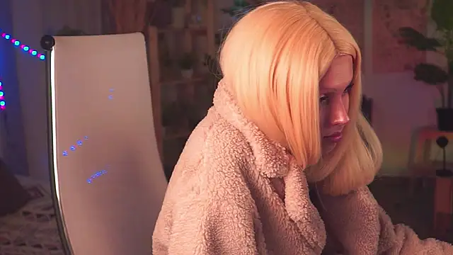 FrancescaCavaliere online show from 11-27-25, 09:44