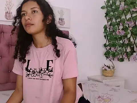 Sou Sweet online show from 11-18-25, 07:40