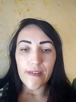 ArianaXFresh online show from 11-18-25, 10:41