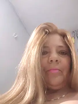 karlaanqui1 online show from 02-02-26, 11:31