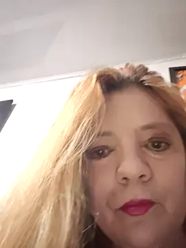 karlaanqui1 online show from 05-08-26, 10:53