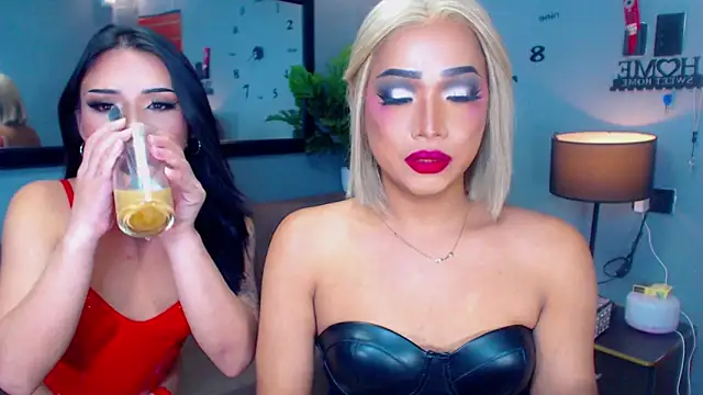 SavageSisters online show from 11-09-25, 03:10