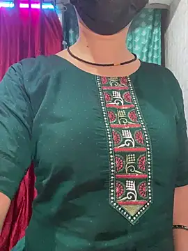 Red Queen 11 online show from 02-22-26, 06:28