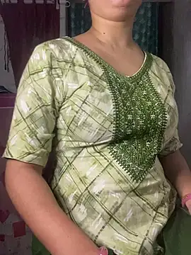 Red Queen 11 online show from 03-18-26, 06:44