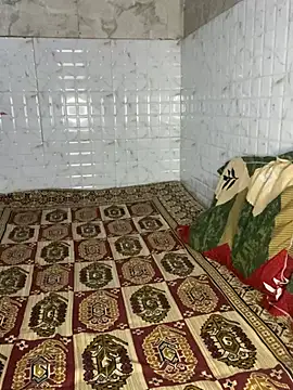 Red Queen 11 online show from 03-21-26, 05:49