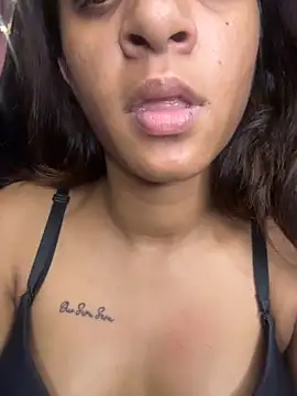 Snapshot of Your___Moonlight chatting on 04-03-26, 10:19 Your Moonlight online show from 04-03-26, 10:19