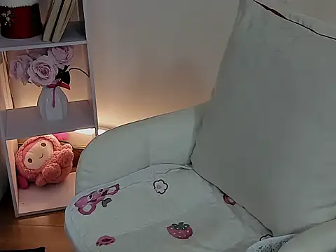 Lee-Young66 online show from 02-05-26, 03:33