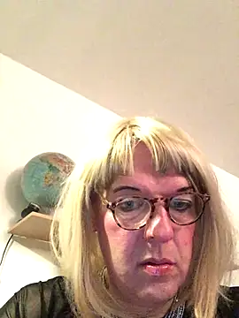 simone xdressing online show from 11-05-25, 07:58