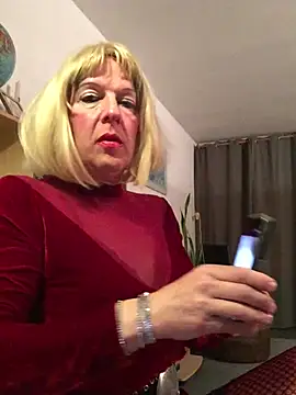 simone xdressing online show from 03-25-26, 12:49