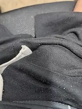 Snapshot of Calavera2001 chatting on 11-10-25, 05:17 Calavera2001 online show from 11-10-25, 05:17