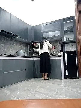   Anna    online show from 01-13-26, 03:50