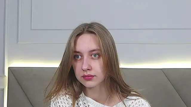 RachaelCute online show from 11-14-25, 04:22