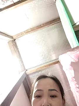 Feeling-hot online show from 12-19-25, 02:57