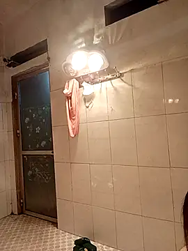 Feeling-hot online show from 02-18-26, 05:20