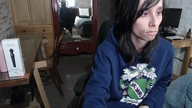 CaramelToy online show from 11-10-25, 07:24