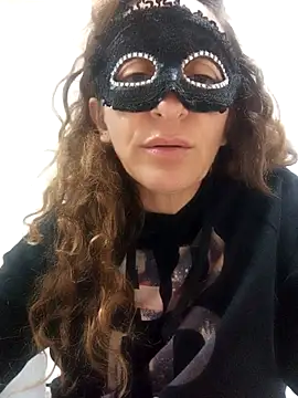 Giorgia13 online show from 11-14-25, 09:24