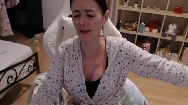 MissyDior8 online show from 01-11-26, 09:14