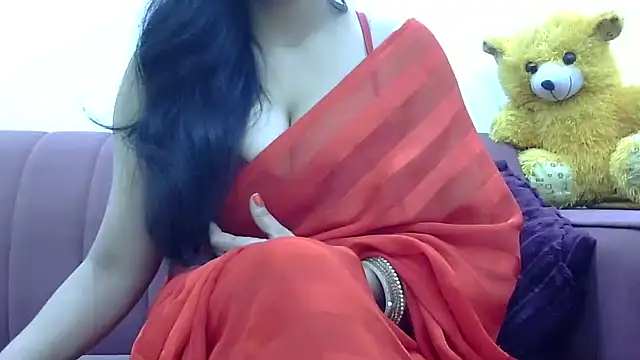 Zoya-sexy online show from 01-07-25, 06:59