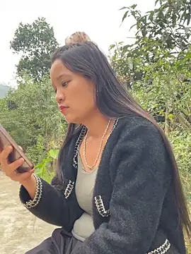 -Huong-99 online show from 03-12-26, 02:50