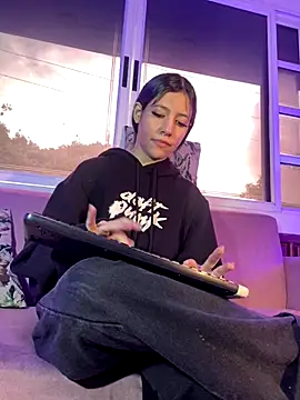 ReiAyanamy online show from 12-19-25, 07:43