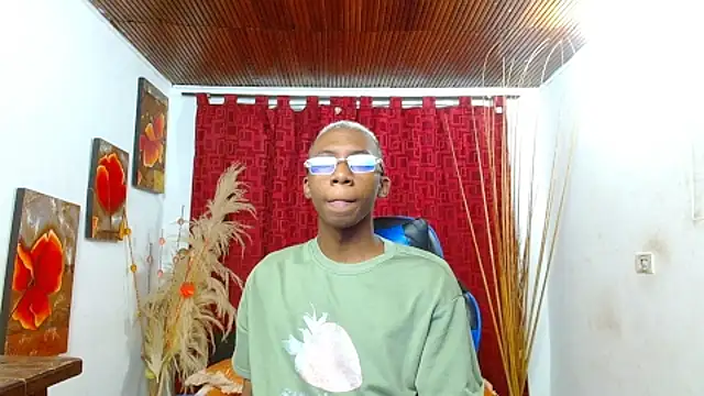 Miilo18 online show from 02-04-26, 08:03