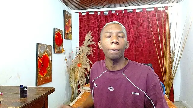 Miilo18 online show from 02-10-26, 02:48