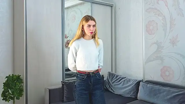 Snapshot of DriftLure chatting on 11-15-25, 01:07 DriftLure online show from 11-15-25, 01:07