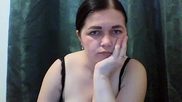 Snapshot of Vitalina282128 chatting on 04-04-26, 05:38 Vitalina282128 online show from 04-04-26, 05:38