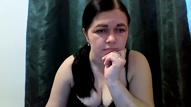 Snapshot of Vitalina282128 chatting on 04-05-26, 03:42 Vitalina282128 online show from 04-05-26, 03:42