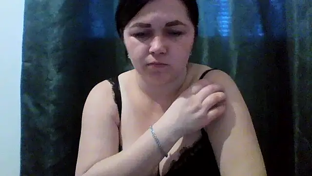 Snapshot of Vitalina282128 chatting on 04-14-26, 06:08 Vitalina282128 online show from 04-14-26, 06:08