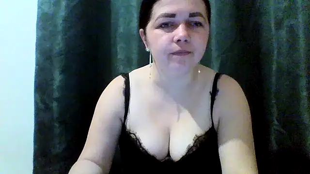 Snapshot of Vitalina282128 chatting on 04-24-26, 08:55 Vitalina282128 online show from 04-24-26, 08:55
